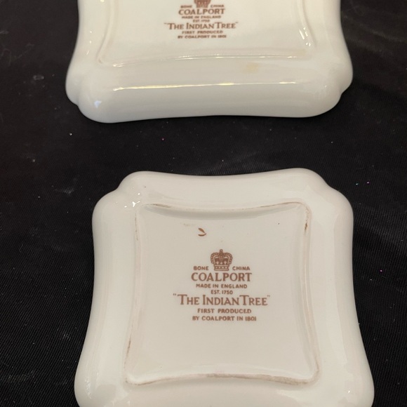 Set Of Two (2) “Indian Tree” Coalport w/ Gold Trim Pin Dishes - Picture 2 of 10